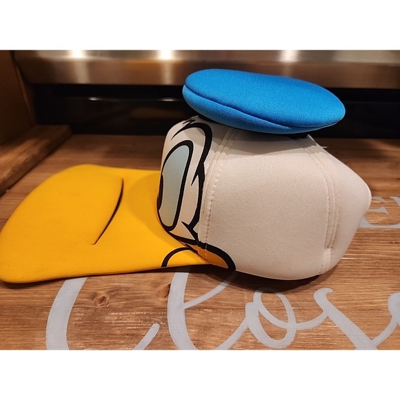 Vintage Disney Parks Donald Duck 3D Foam Puff Adult Hat RARE EUC A+ DS Pre-Owned - Picture 2 of 6